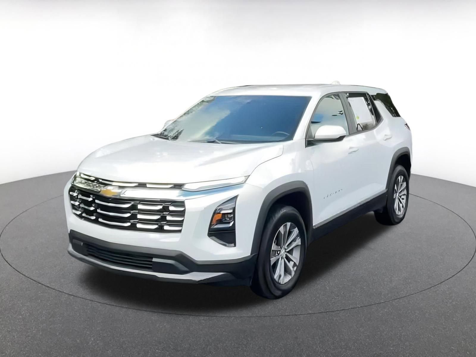 Used 2025 Chevrolet Equinox LT image 7