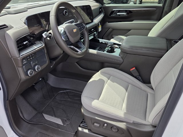 New 2026 Chevrolet Suburban LS w/ LPO, Dark Essentials Package RWD image 6