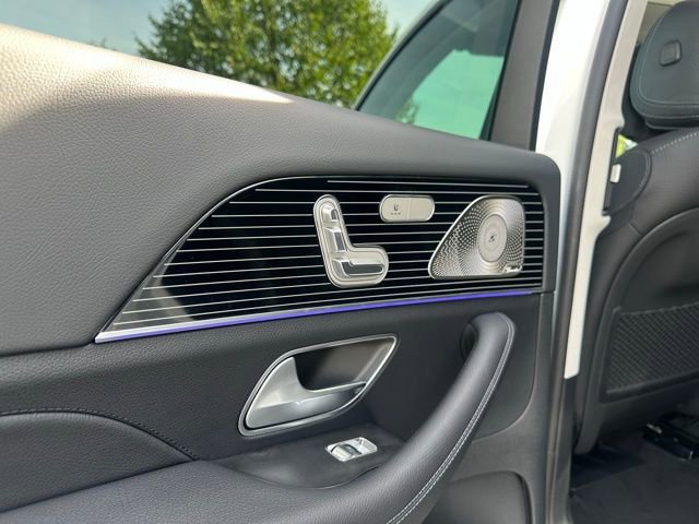 New 2026 Mercedes-Benz GLS 450 4MATIC image 17