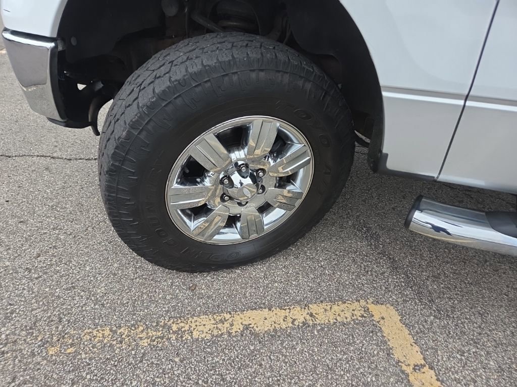 Used 2011 Ford F150 XLT w/ XLT Chrome Pkg image 11