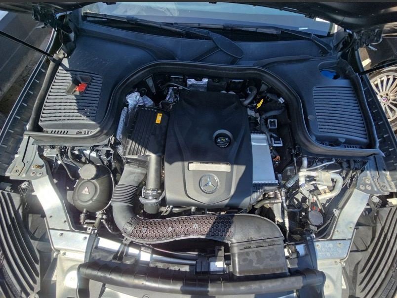 Used 2019 Mercedes-Benz GLC 300 4MATIC w/ Multimedia Package image 29