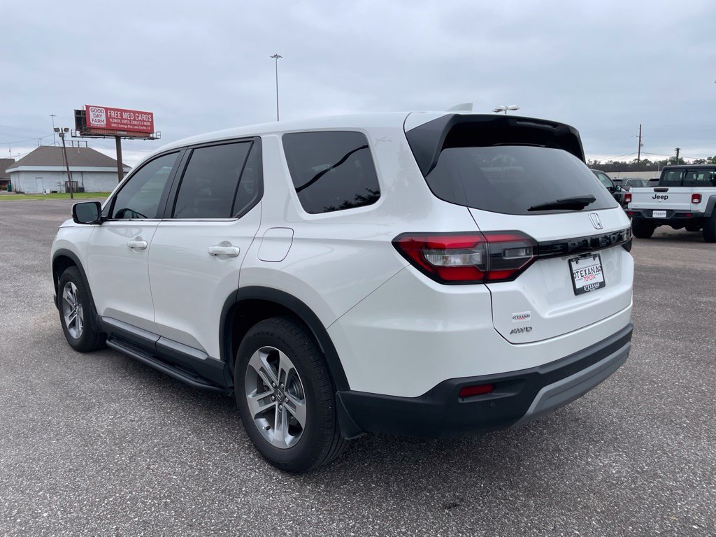 Used 2025 Honda Pilot EX-L image 5