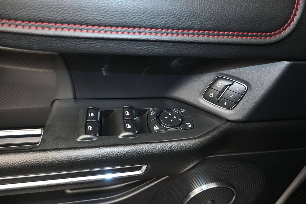 Used 2019 Ford Expedition Limited w/ Equipment Group 303A RWD image 11