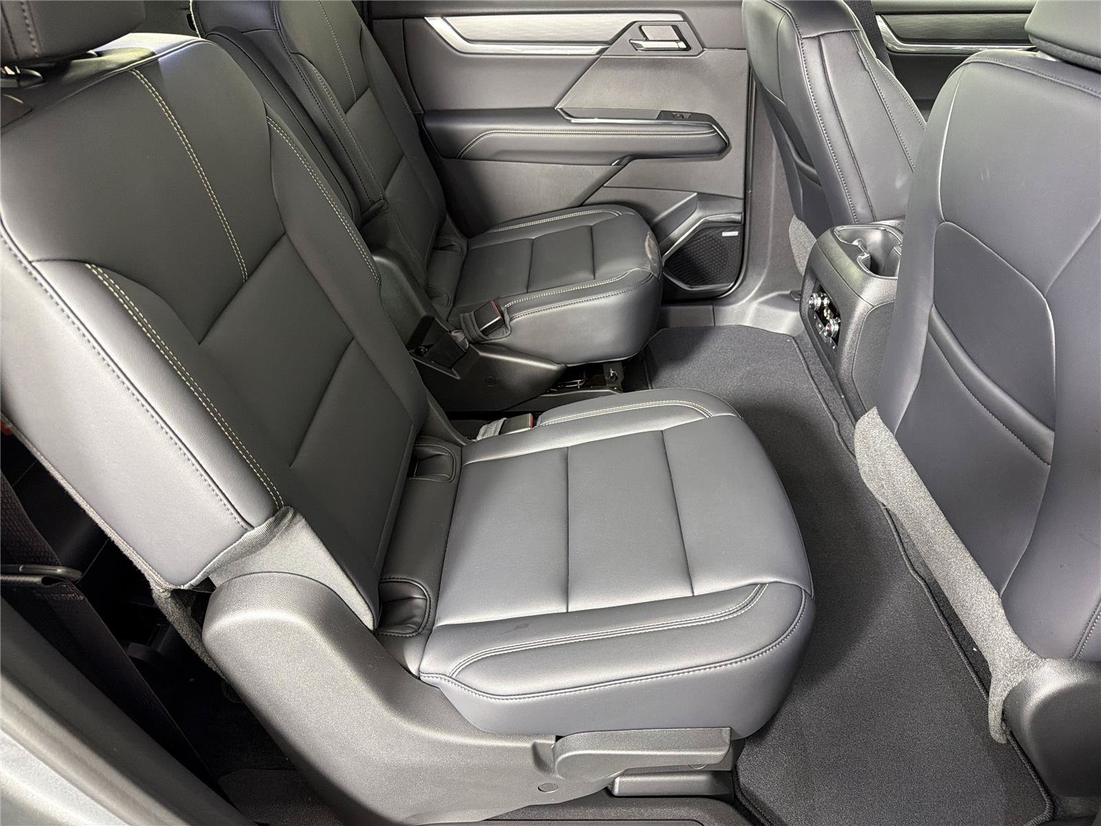 New 2026 GMC Acadia Elevation w/ Black Edition FWD image 14