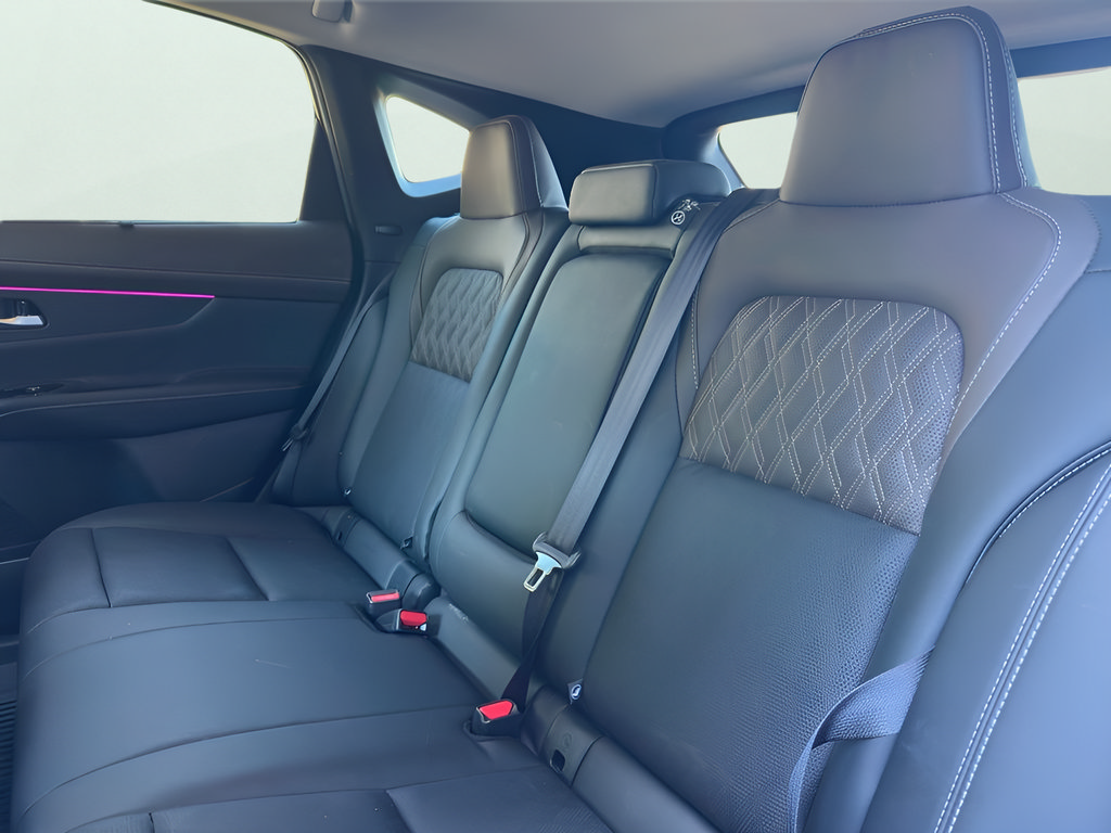 Used 2025 Nissan Murano Platinum AWD/4WD image 39