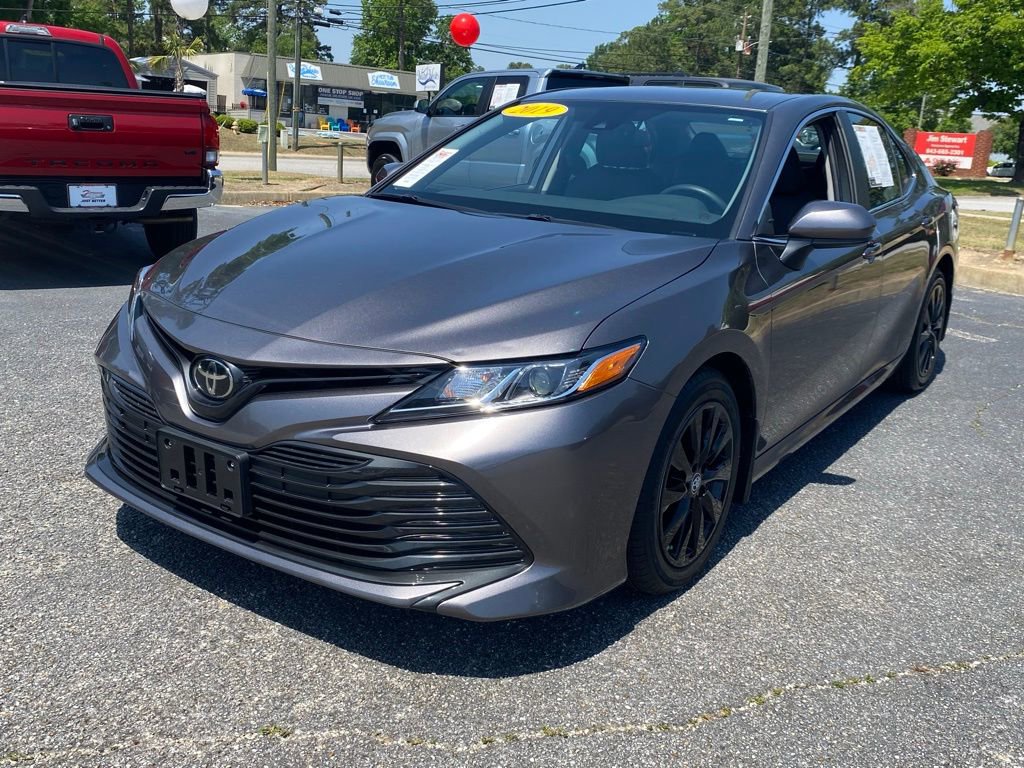 Used 2019 Toyota Camry LE FWD image 2
