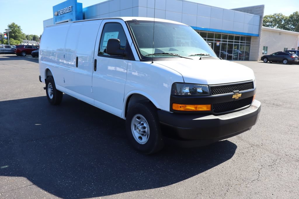 New 2026 Chevrolet Express 2500 Extended w/ Driver Convenience Package RWD image 2
