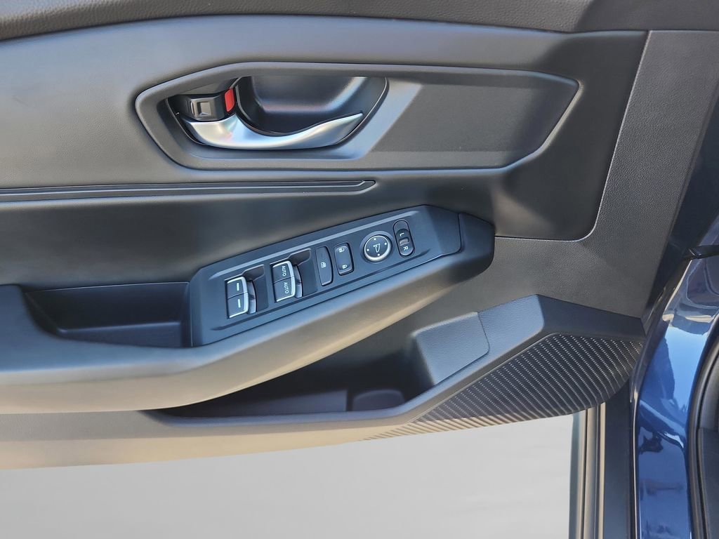 Used 2023 Honda Accord EX image 21