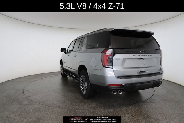 Used 2025 Chevrolet Suburban Z71 image 13