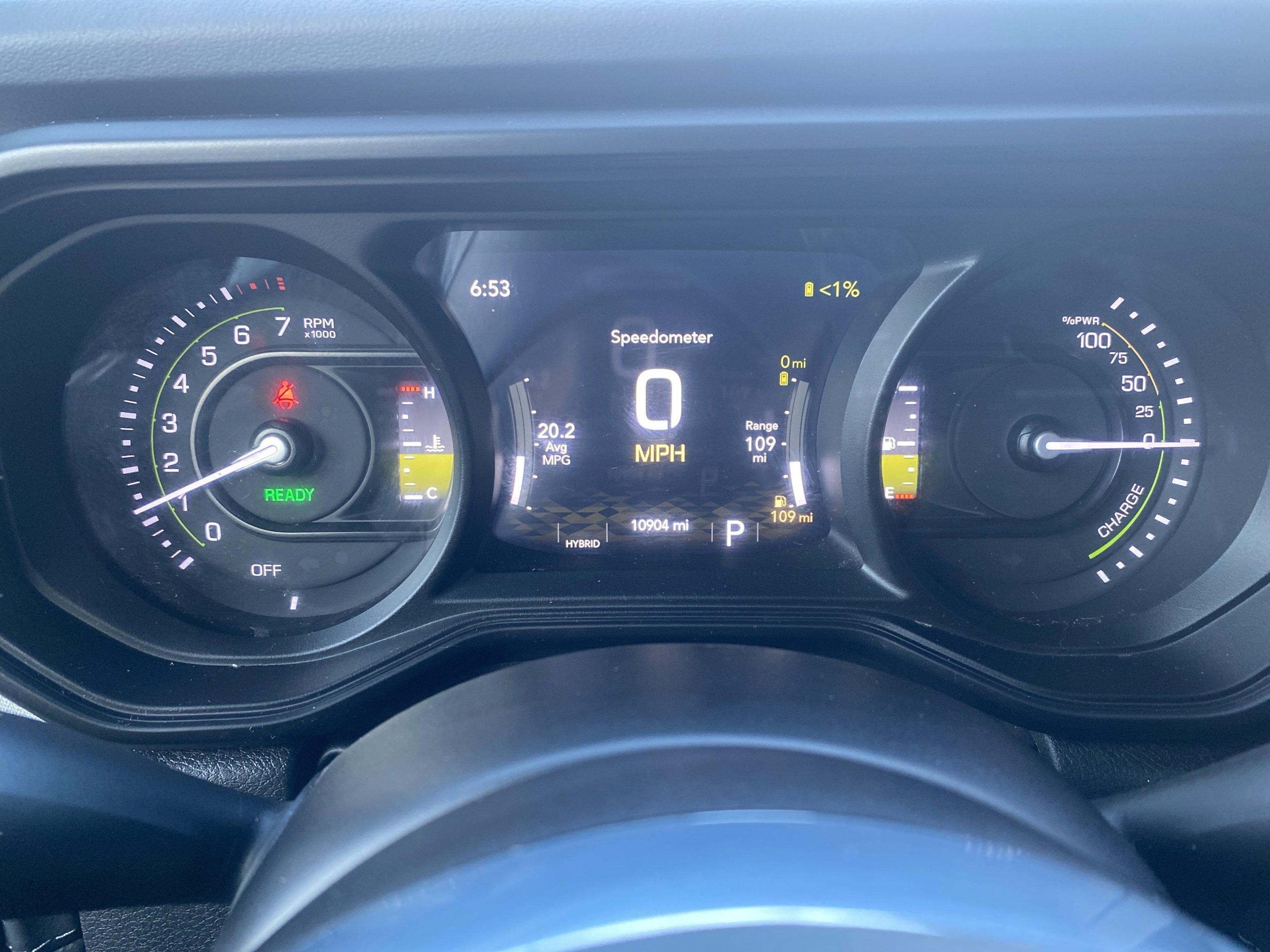 Used 2025 Jeep Wrangler Sahara image 4