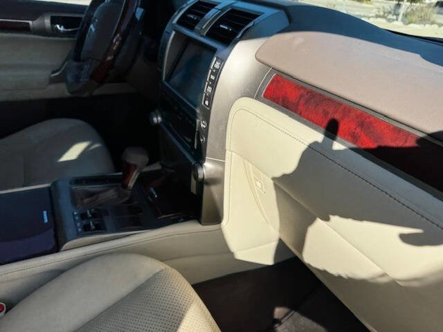 Used 2010 Lexus GX 460 image 24