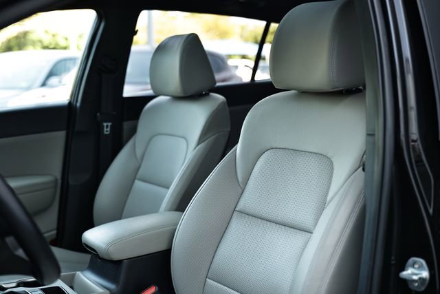 Used 2022 Kia Sportage Nightfall Edition image 20