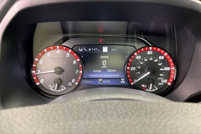 Used 2024 Nissan Titan PRO-4X w/ Pro-4x Convenience Package AWD/4WD image 22