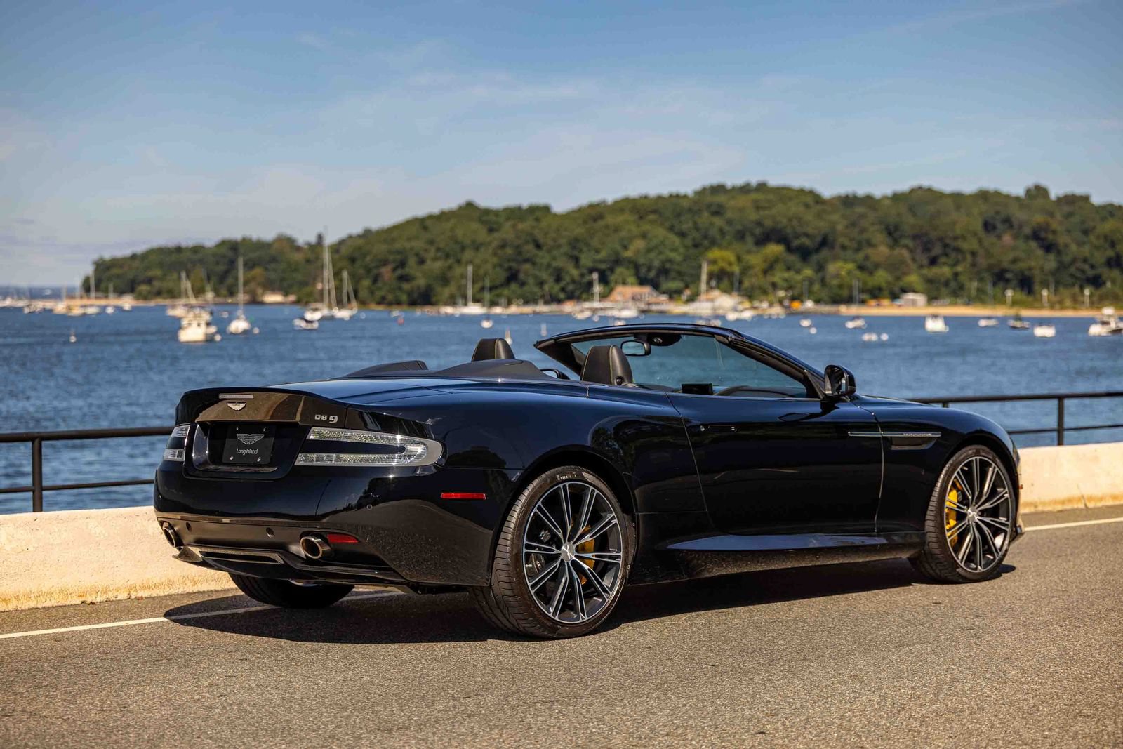 Used 2013 Aston Martin DB9 Volante RWD image 4