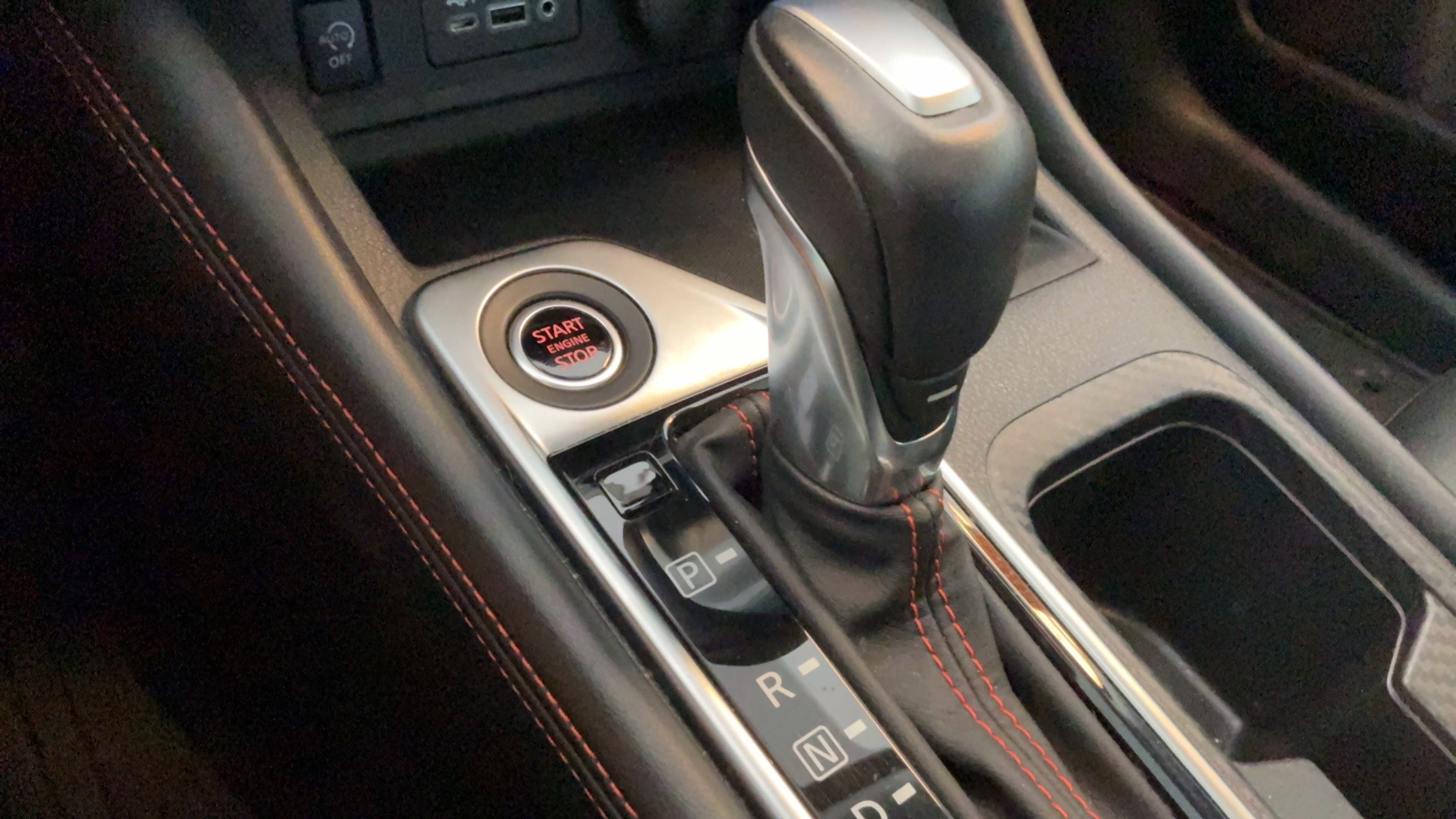 Used 2024 Nissan Sentra SR w/ SR Premium Package FWD image 13
