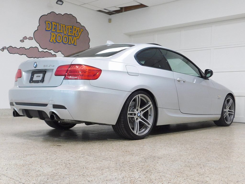 Used 2011 BMW 335is Coupe RWD image 4