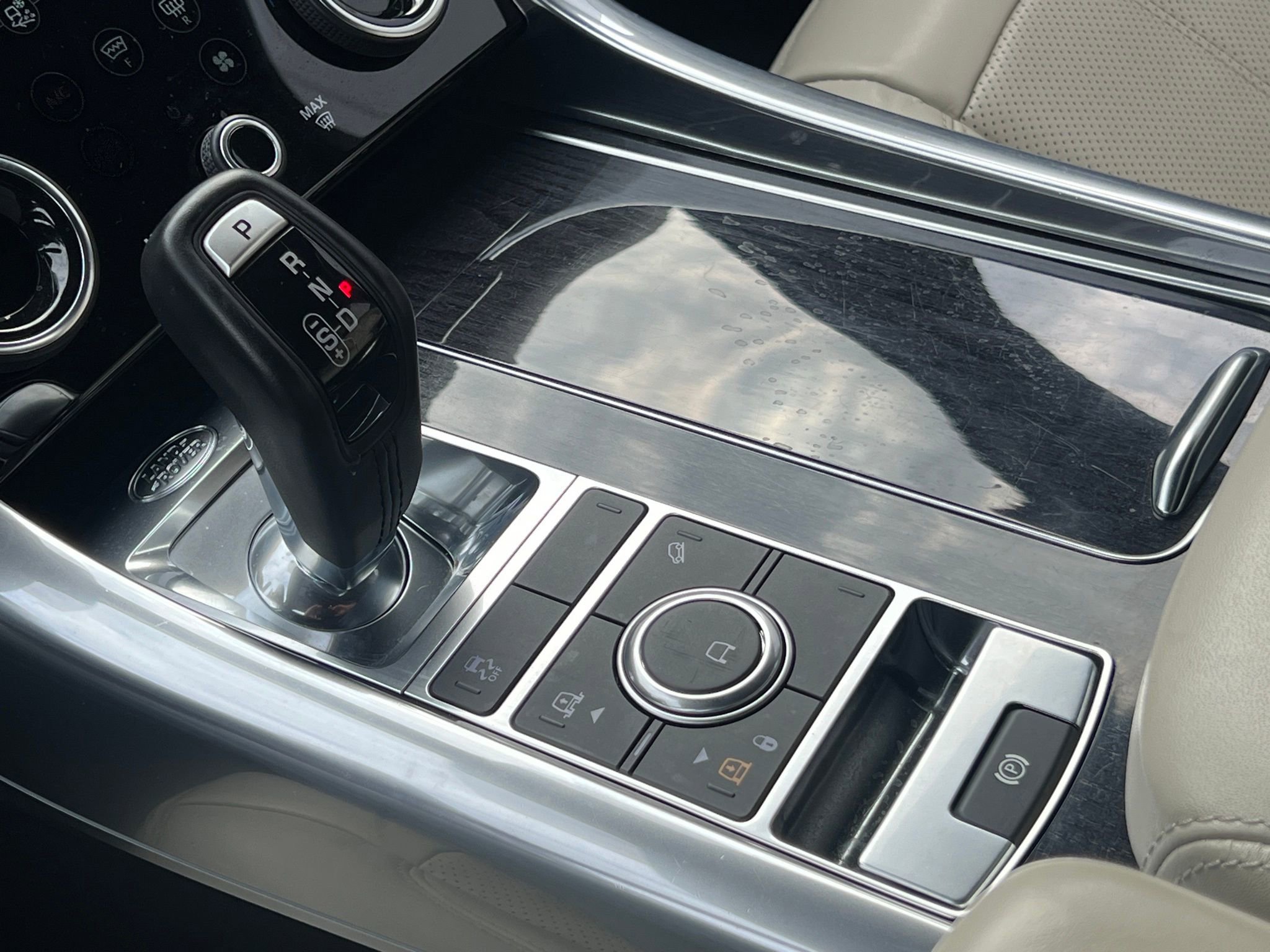 Used 2021 Land Rover Range Rover Sport HSE Silver Edition image 29