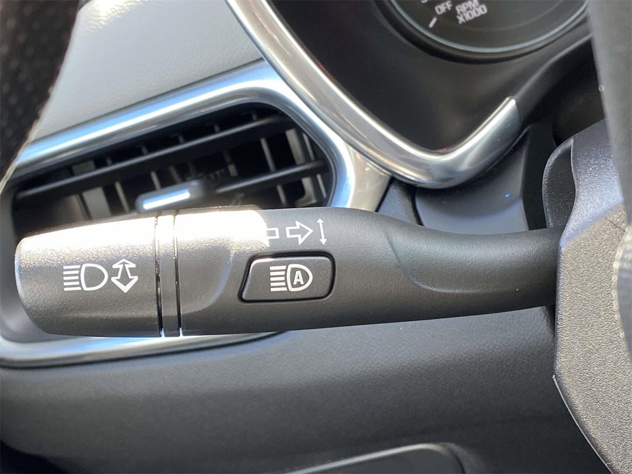 Used 2022 Chevrolet Equinox LS w/ LS Convenience Package image 20