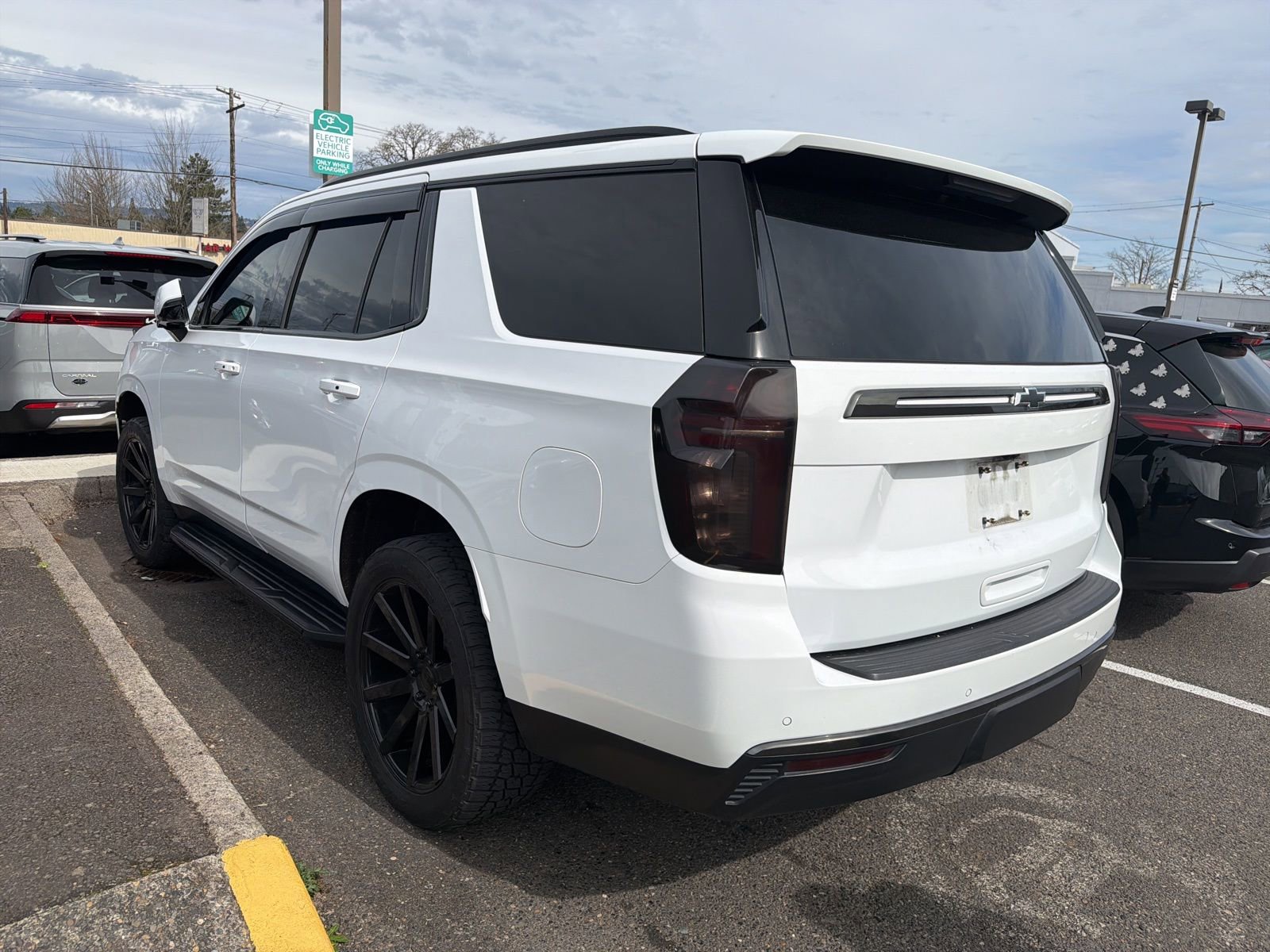 Used 2022 Chevrolet Tahoe RST w/ Luxury Package image 37