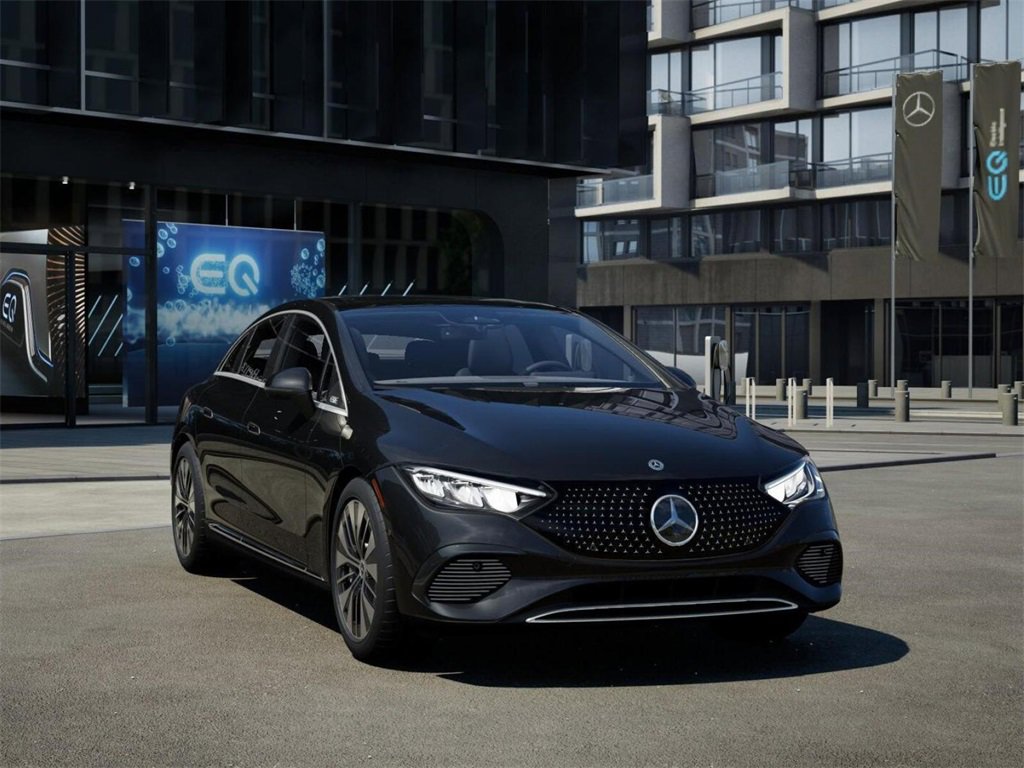 Used 2024 Mercedes-Benz EQE 350+ 4MATIC Sedan image 9