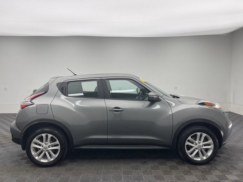 Used 2015 Nissan Juke S FWD image 5