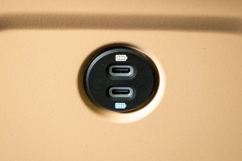 New 2026 Porsche Macan image 37