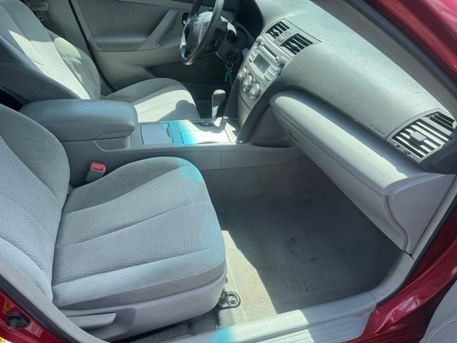 Used 2010 Toyota Camry LE FWD image 15