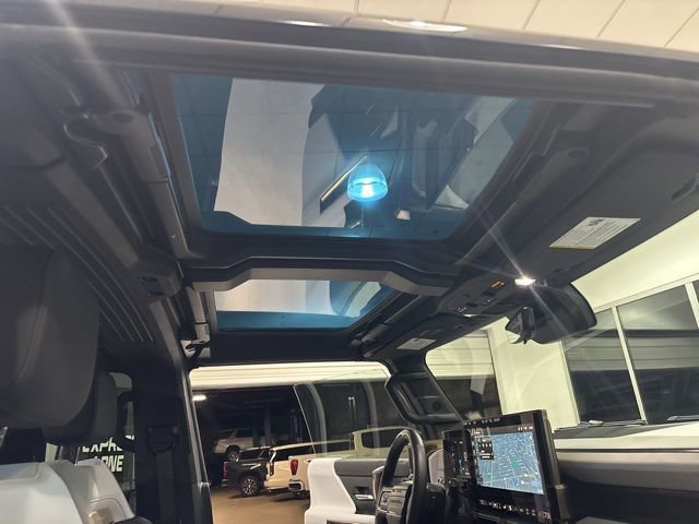 Used 2025 GMC Hummer EV 2X image 30