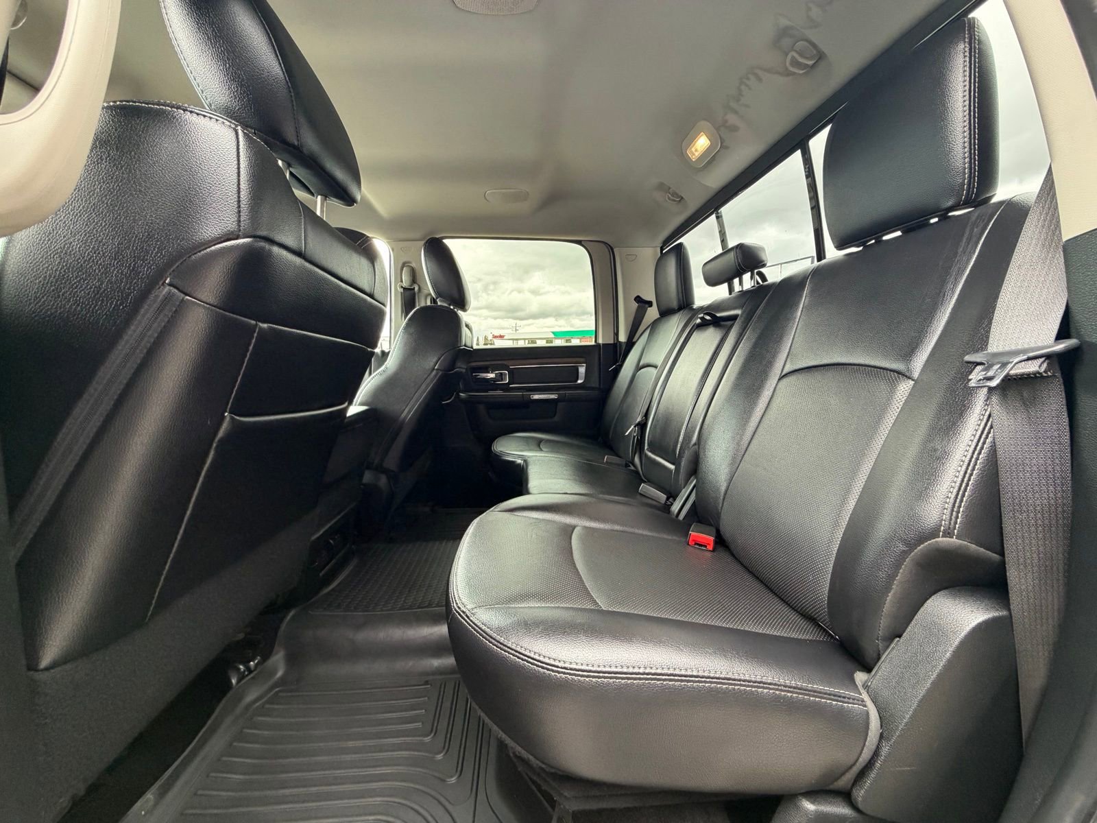 Used 2017 RAM 3500 Laramie w/ Cold Weather Group AWD/4WD image 20
