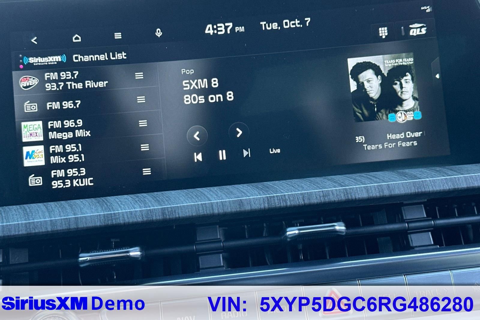 Certified 2024 Kia Telluride SX Prestige w/ Towing Package image 34