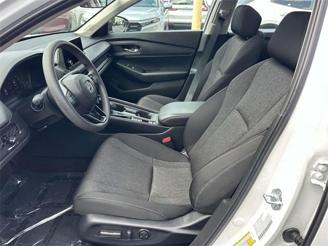 Certified 2025 Honda Accord SE image 13