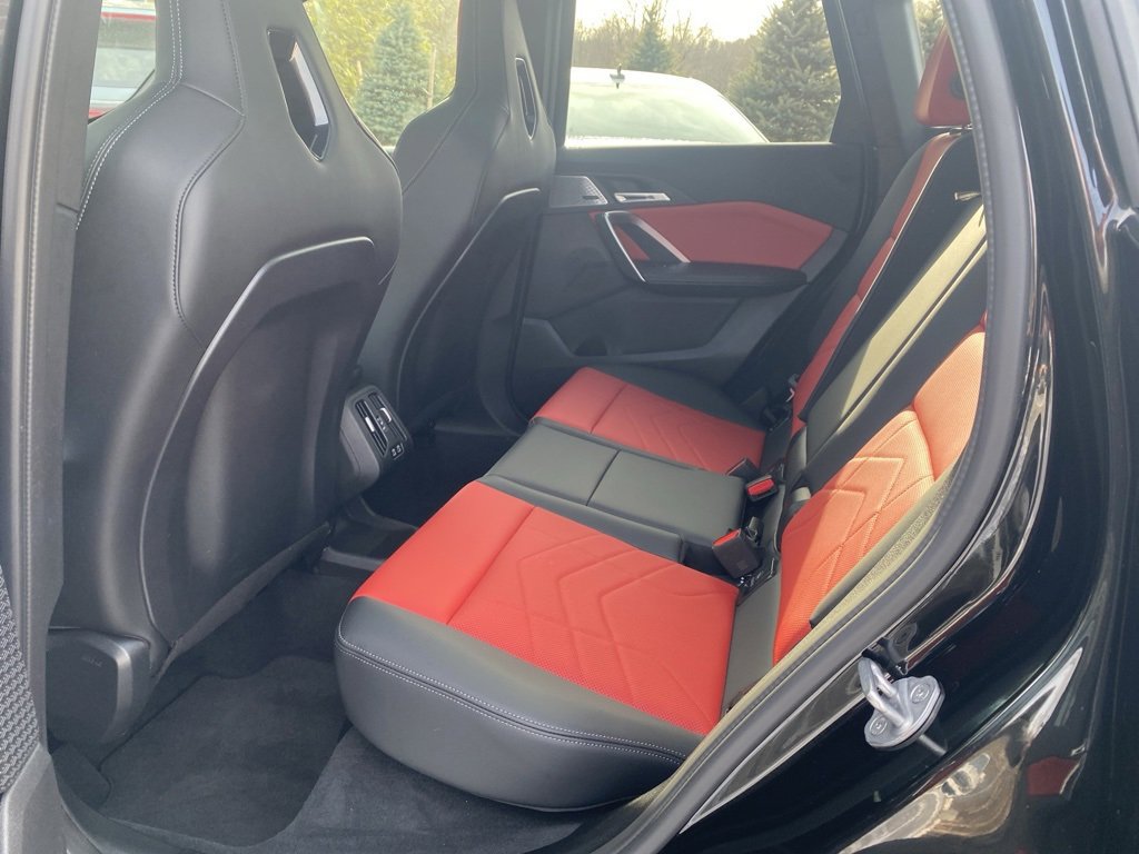 Used 2025 BMW X1 M35i w/ Premium Package image 6