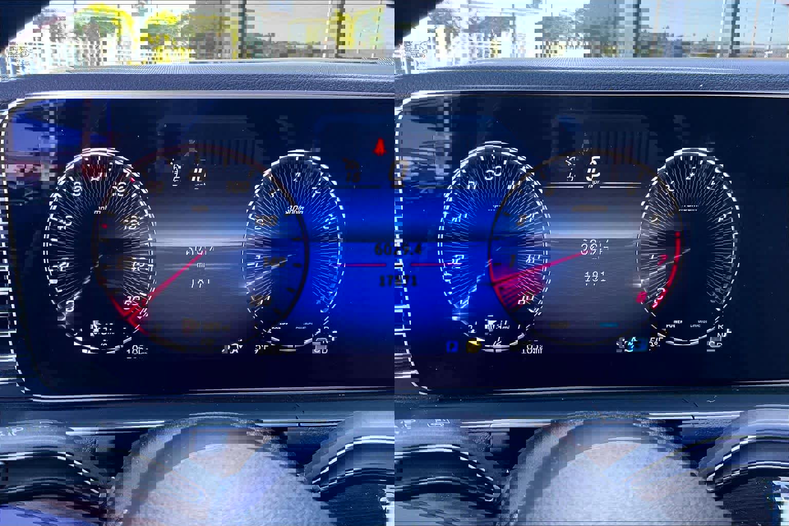 Used 2024 Mercedes-Benz GLE 350 4MATIC image 25