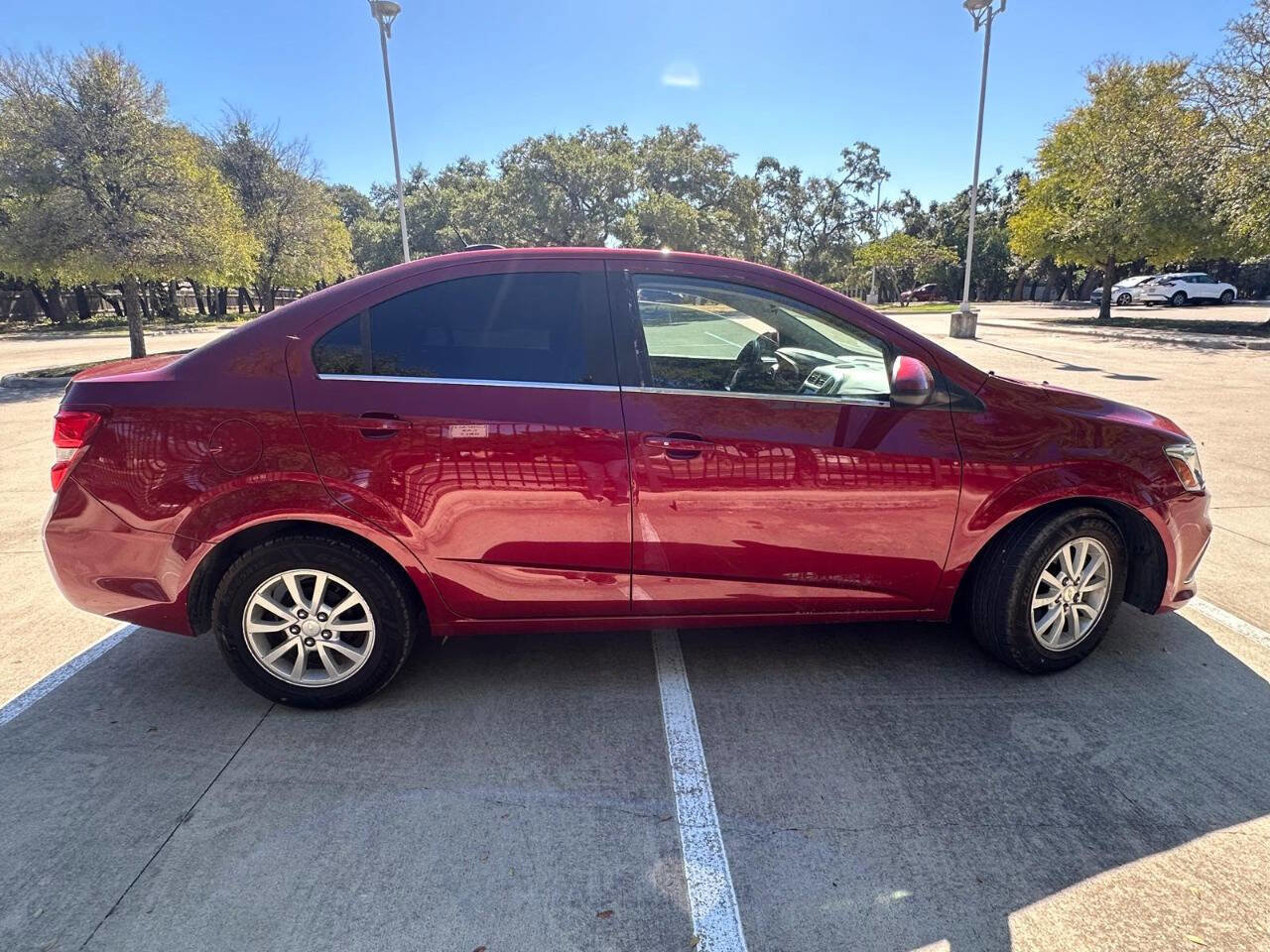 Used 2019 Chevrolet Sonic LT w/ Convenience Package image 11