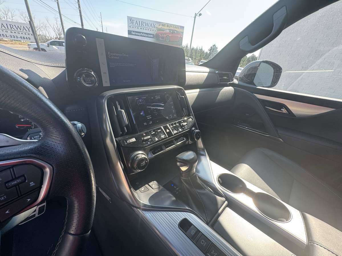 Used 2023 Lexus LX 600 F Sport image 17