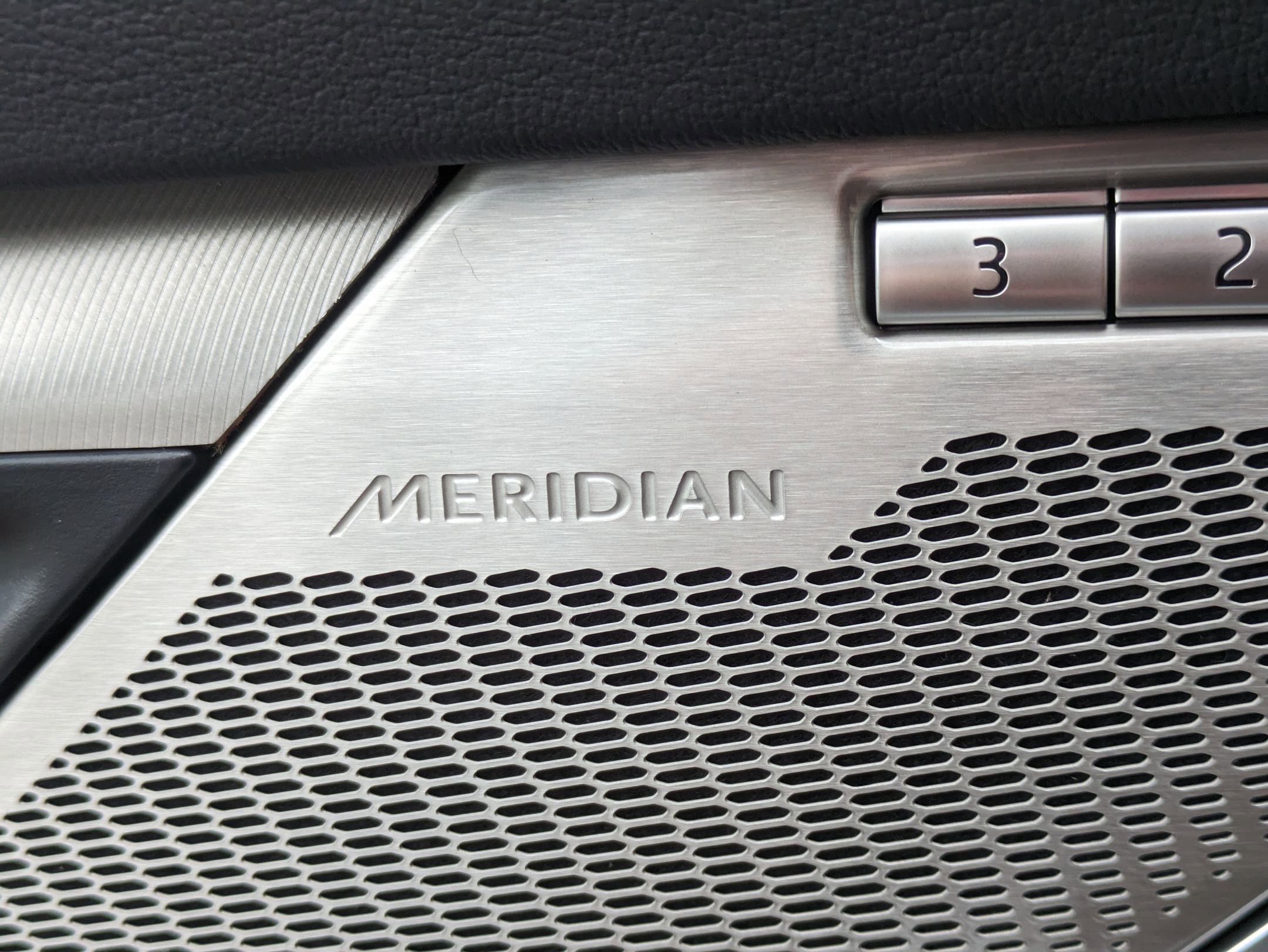 New 2026 Jaguar F-PACE R-Dynamic S image 20