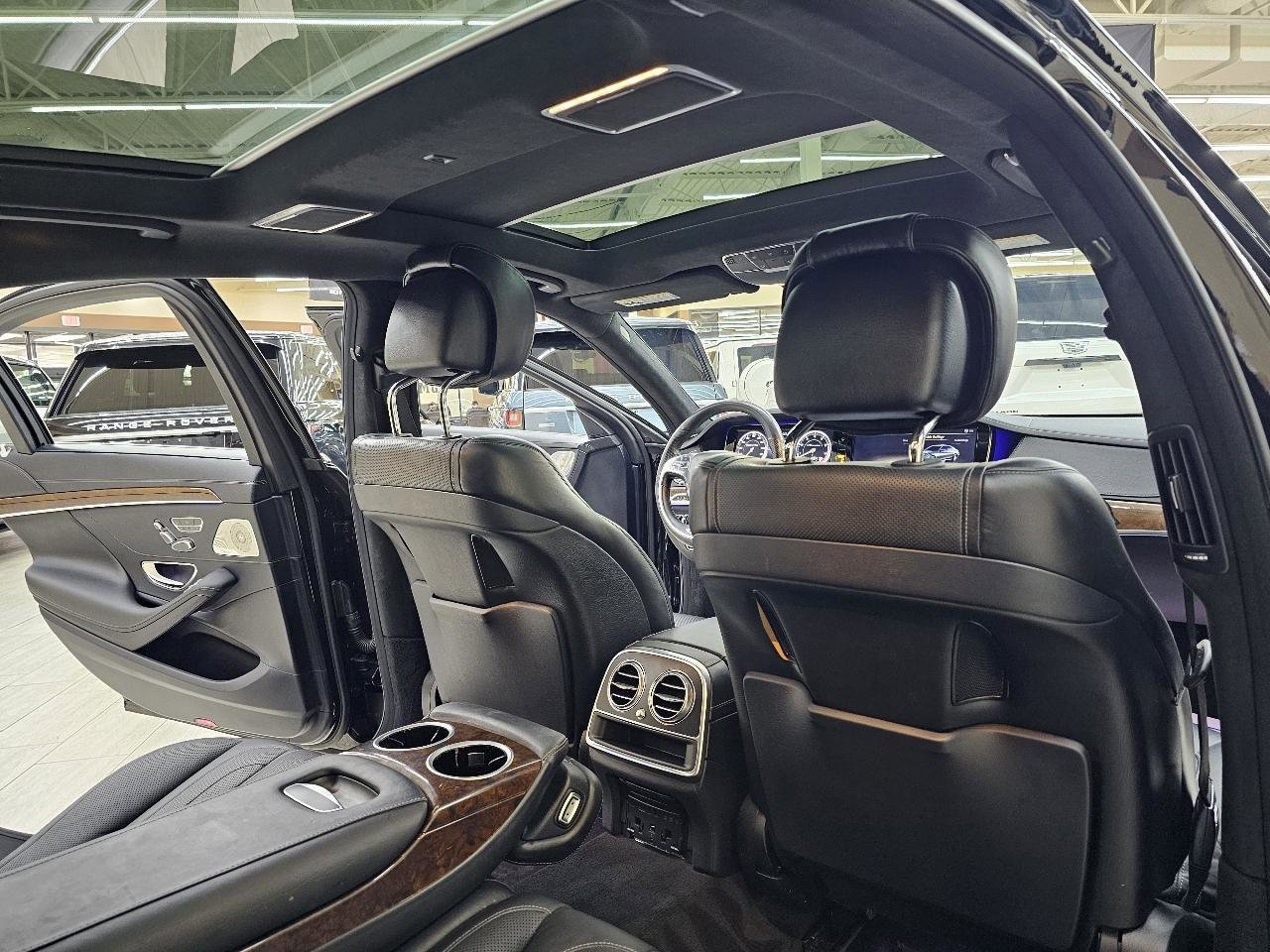 Used 2014 Mercedes-Benz S 63 AMG 4MATIC Sedan image 25