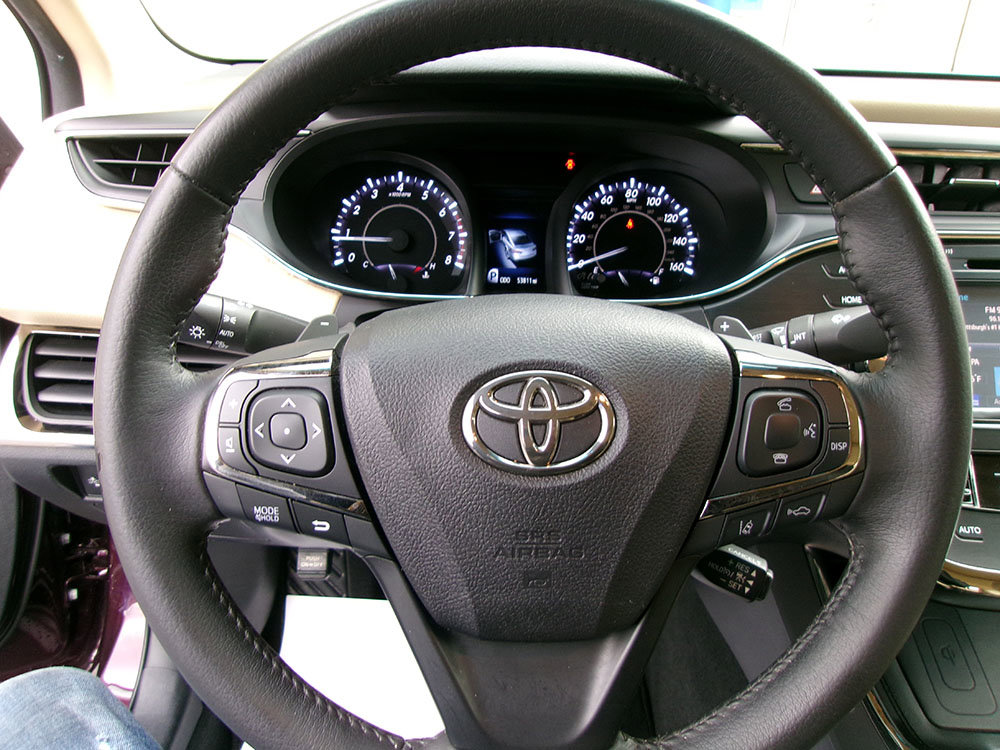 Used 2017 Toyota Avalon XLE Premium w/ Carpet Mat Package FWD image 20