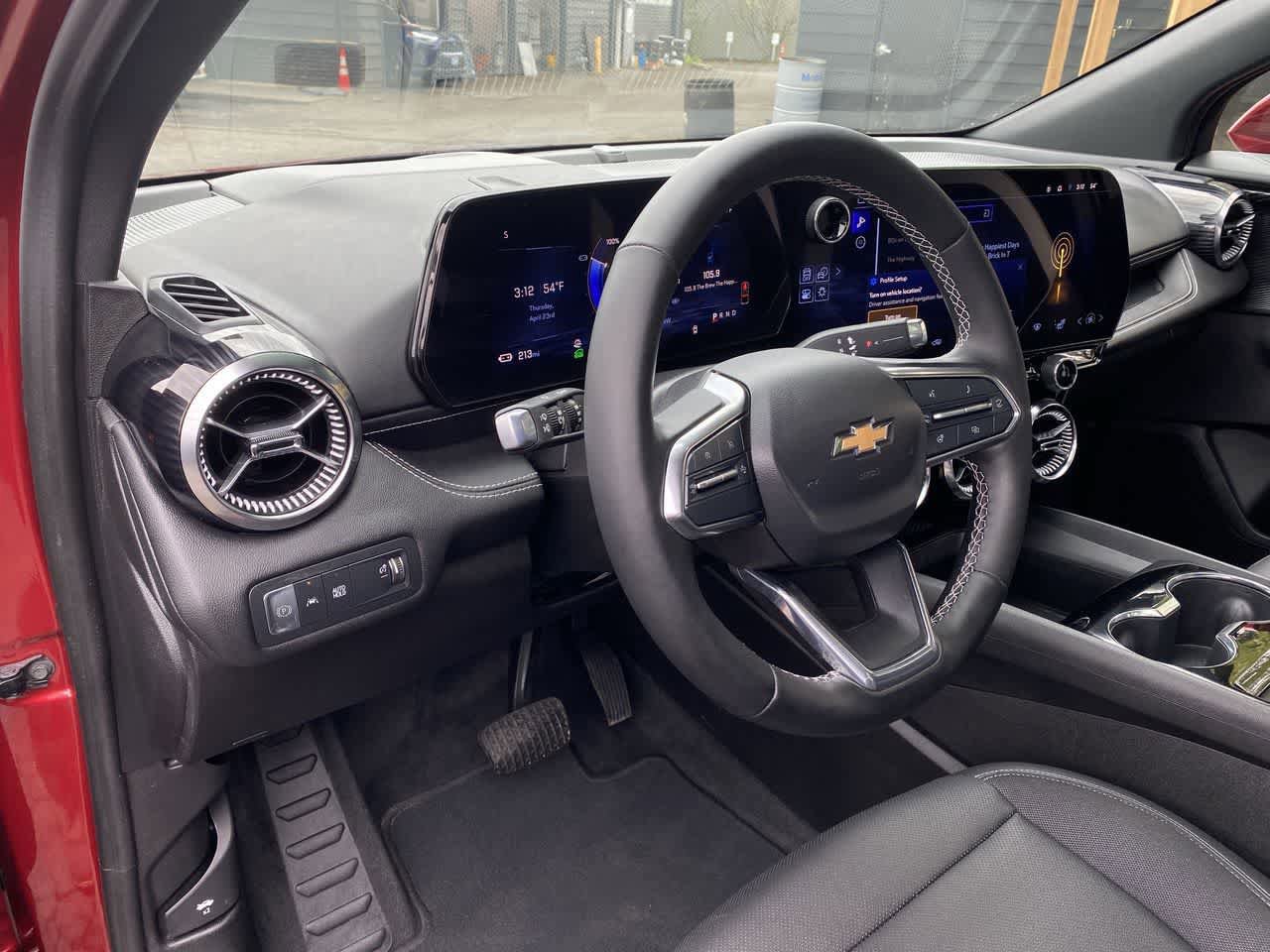 Used 2024 Chevrolet Blazer EV LT AWD/4WD image 2