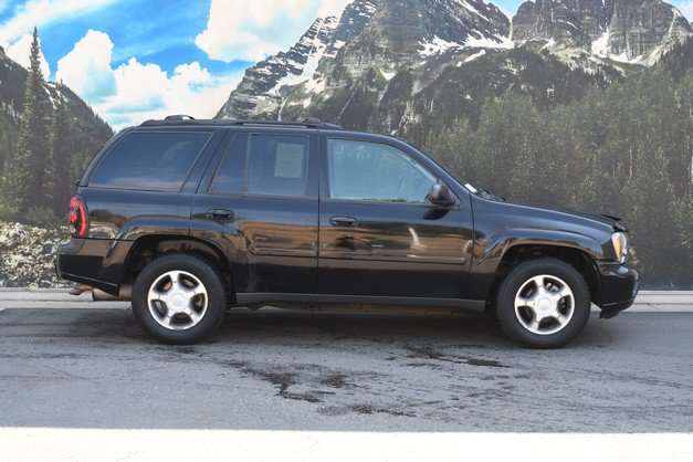 Used 2007 Chevrolet TrailBlazer LS w/ LS Preferred Equipment Group AWD/4WD image 2