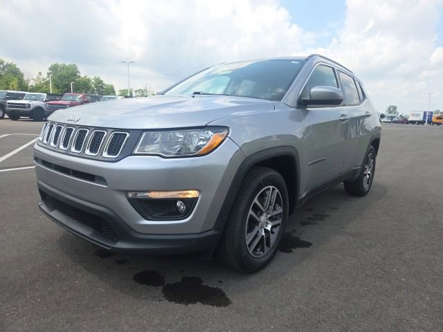 Used 2018 Jeep Compass Latitude FWD image 2