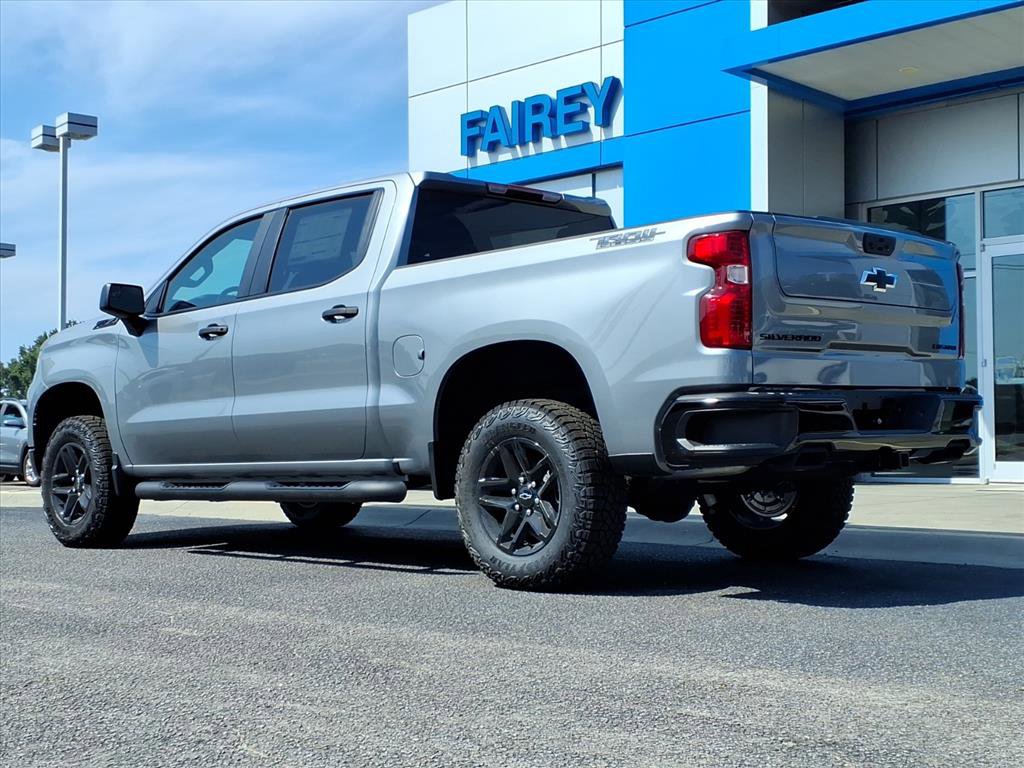 New 2026 Chevrolet Silverado 1500 Custom Trail Boss w/ Dark Appearance Package image 3