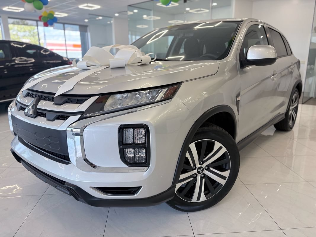 Used 2025 Mitsubishi Outlander Sport ES AWD/4WD image 1