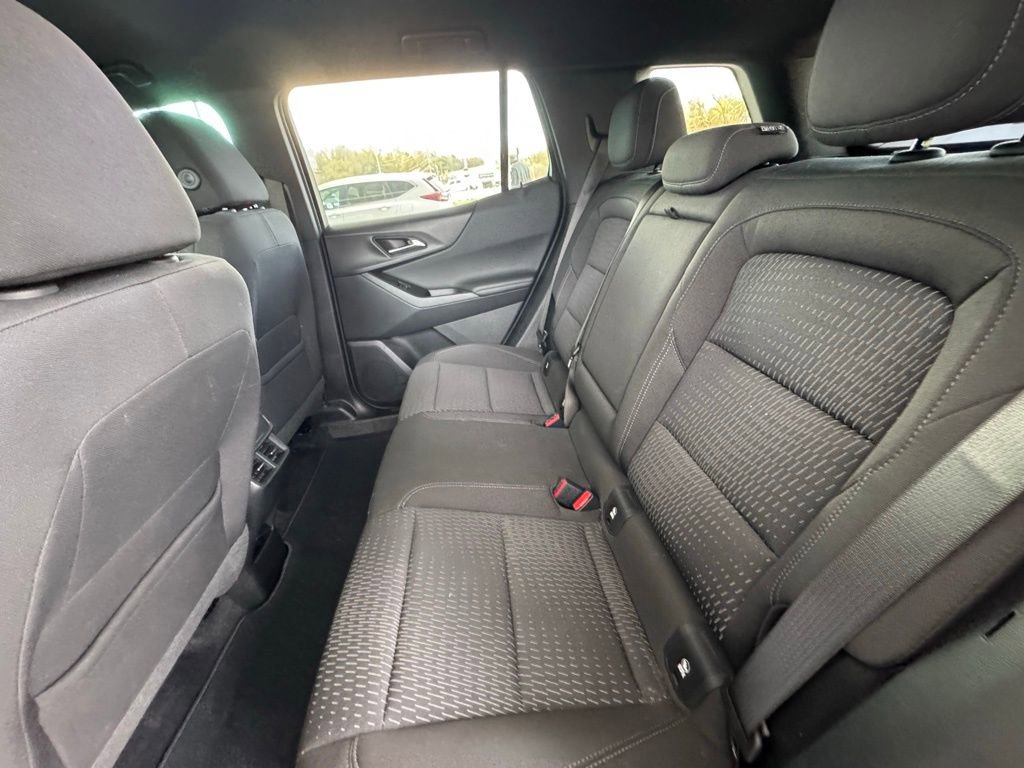 Used 2025 Chevrolet Equinox LT image 20