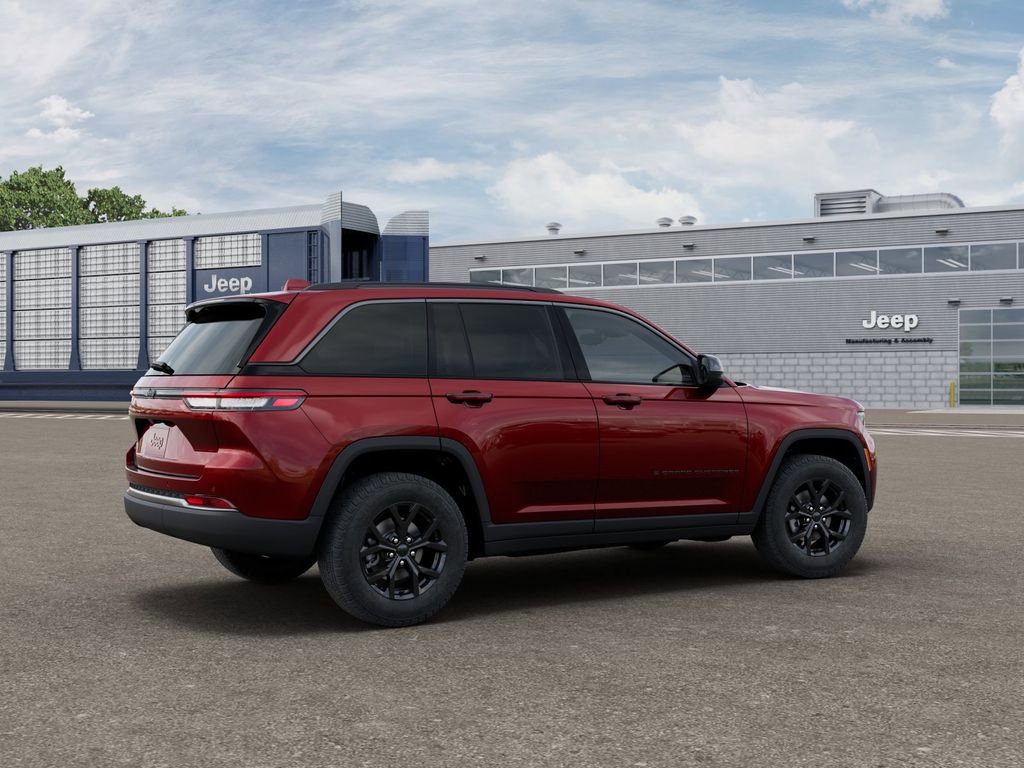 New 2026 Jeep Grand Cherokee Altitude image 4