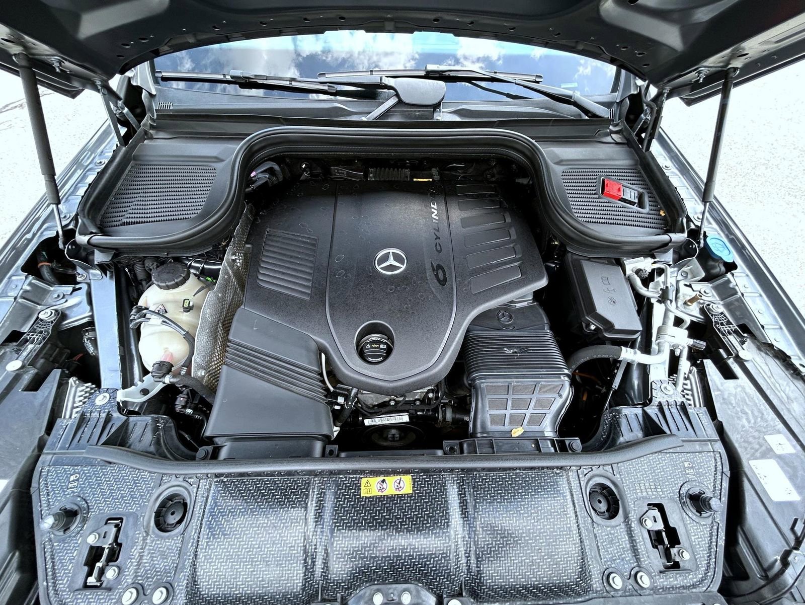 Used 2021 Mercedes-Benz GLS 450 4MATIC image 26