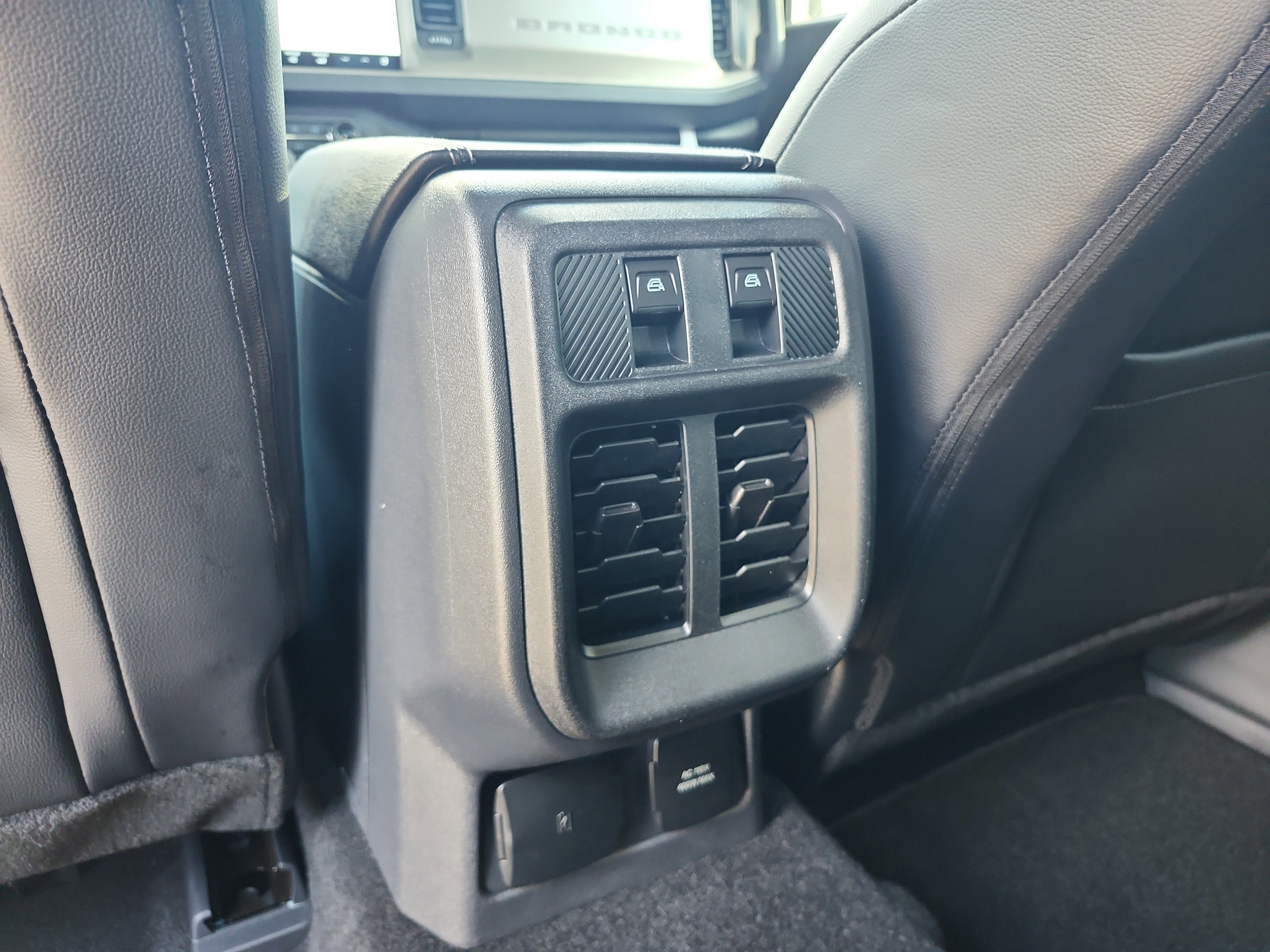 New 2025 Ford Bronco Outer Banks AWD/4WD image 18