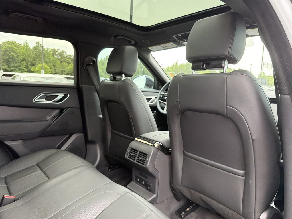 Used 2026 Land Rover Range Rover Velar S AWD/4WD image 15