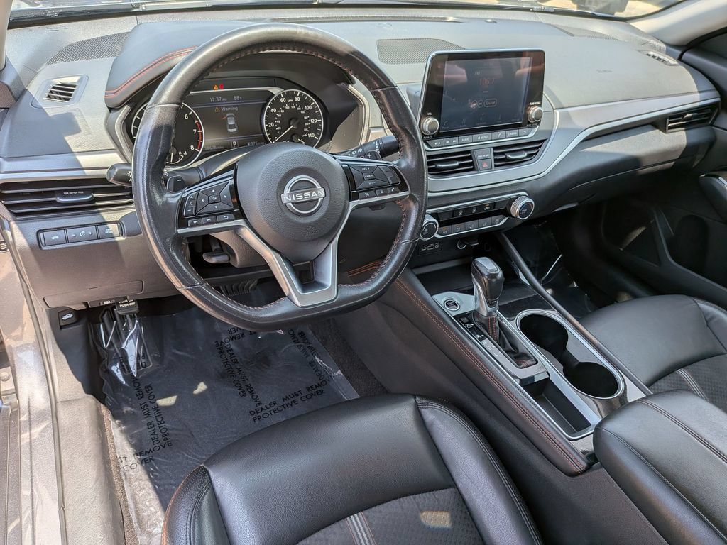 Used 2024 Nissan Altima 2.5 SR FWD image 16