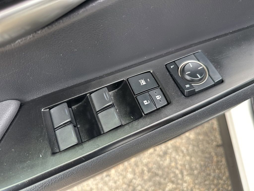 Used 2020 Lexus UX 250h w/ Premium Package image 15